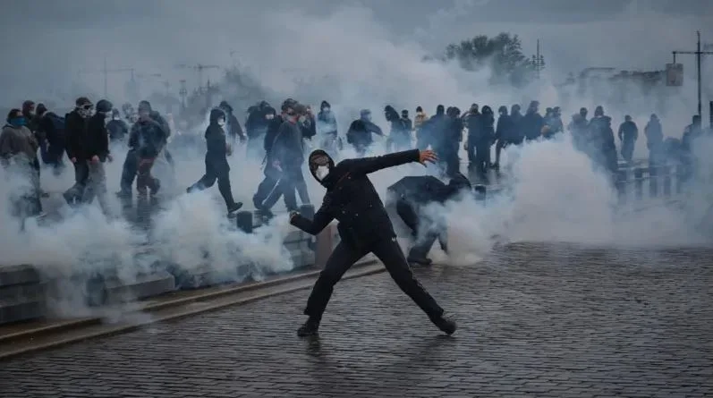 Mass Protests Across France Lead To Nearly One Thousand Arrests